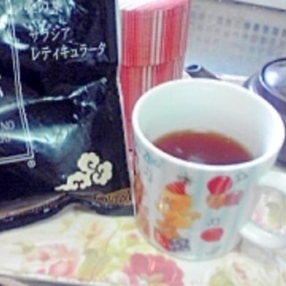 こだわりのお茶。黒烏龍茶系とほうじ茶のブレンド♪